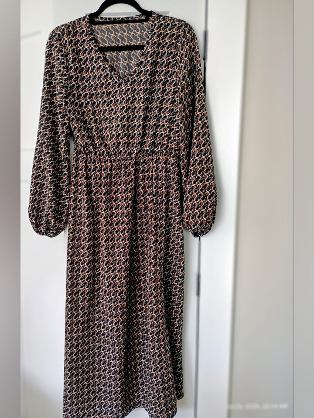SHEIN Black & Brown  Geometric Long Sleeve Midi Dress